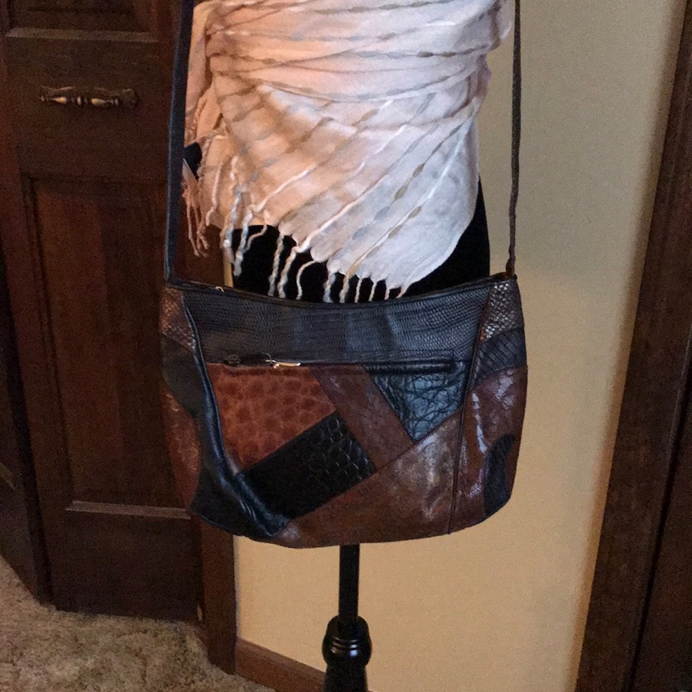Leather crossbody bag