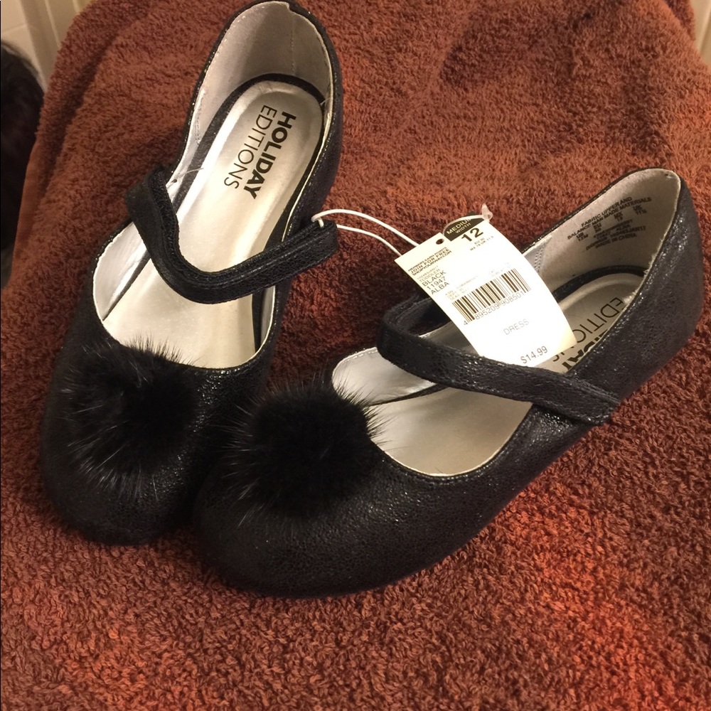 Girls black dress shoes
