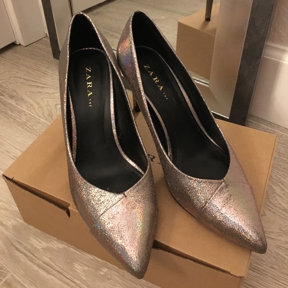 HOLOGRAPHIC ZARA BEAUTIES