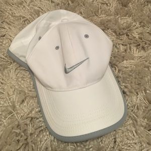 Nike golf hat