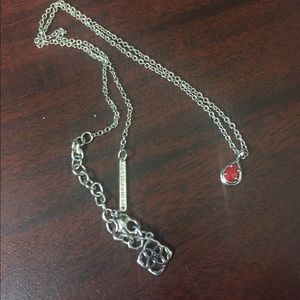 Kendra Scott necklace