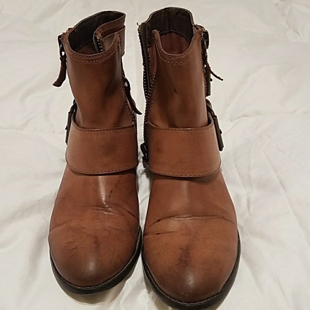 Yellow Box Booties size 8