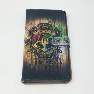 ❤️PRICE DROP ❤️Harry Potter iPhone Wallet Case