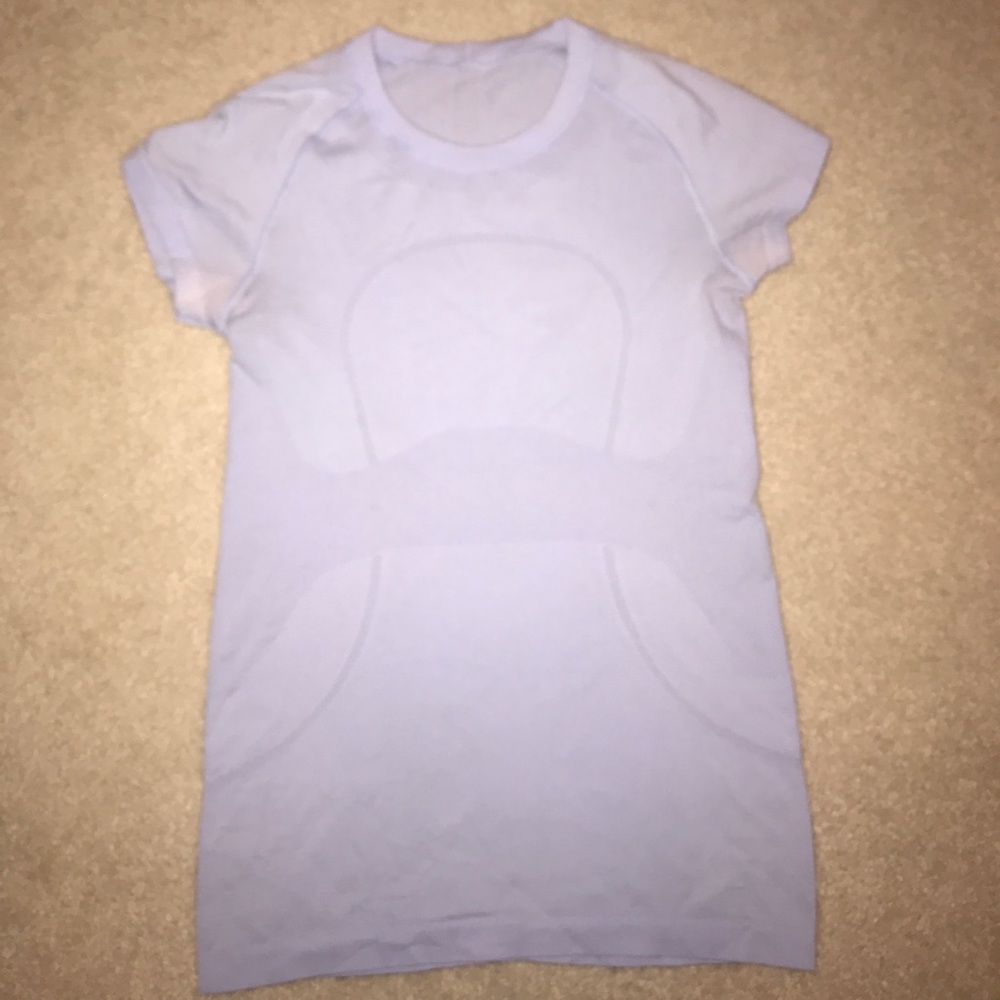 Cornflower blue Lululemon tshirt