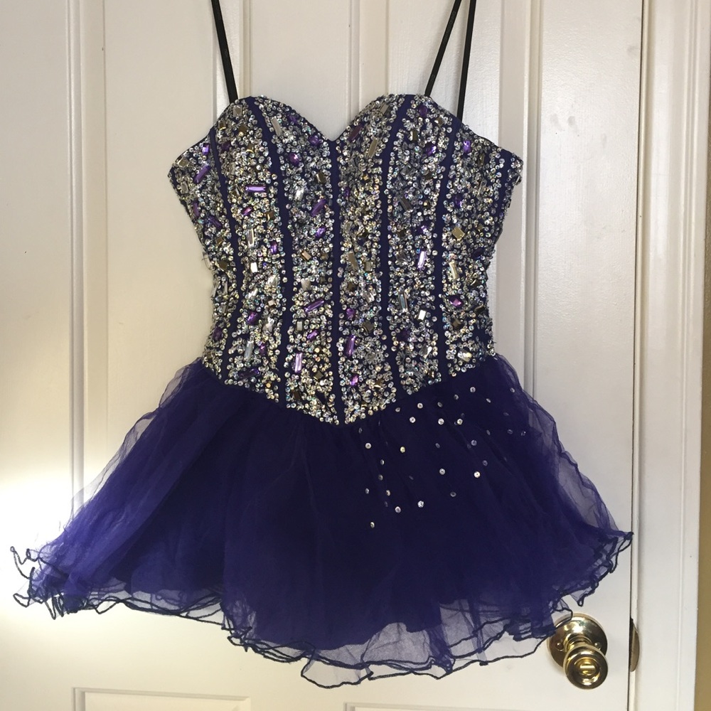 Short fancy dress