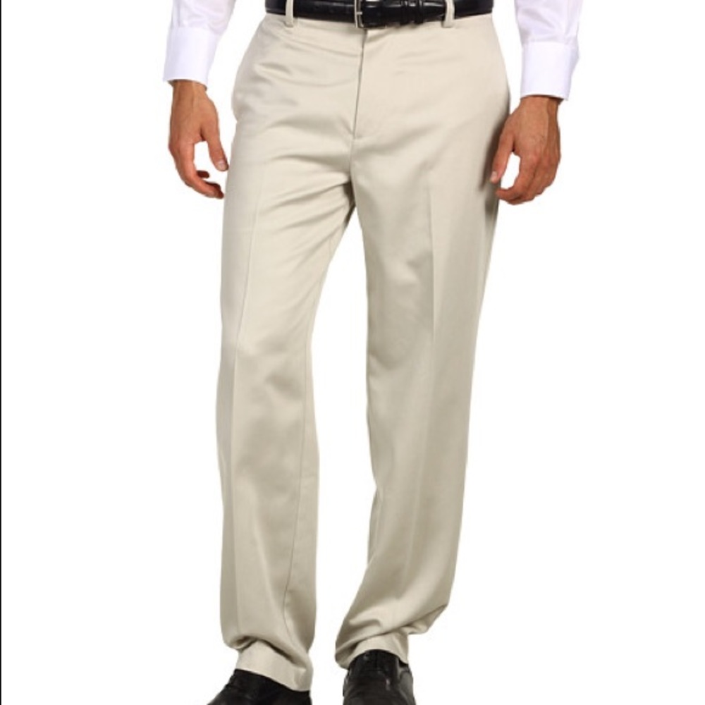 D3 Signature Khaki Classic Fit (cloud)