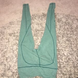 Lululemon size 6 leggings