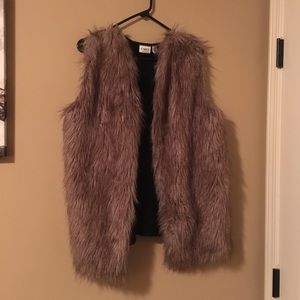 PLUS SIZE Fur Vest