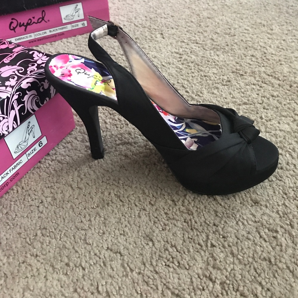 Brand new from my Boutique  qupid heels