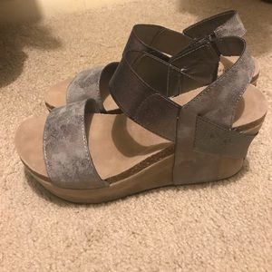Pierre dumas wedges