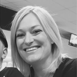 Meet your Posher, Danielle