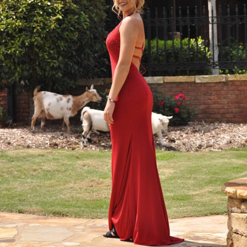 Red JOVANI prom dress size 4