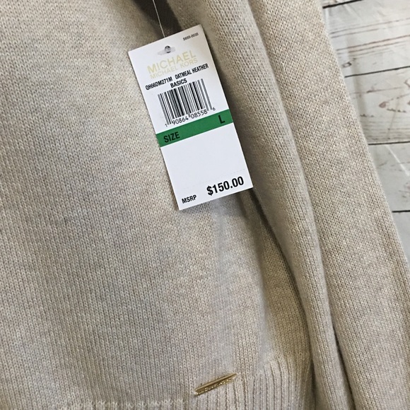 Michael Kors Large mock neck sweater oatmeal/beige - Picture 8 of 8