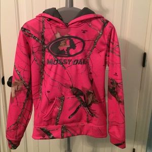 Girls Missy Oak hooded sweatshirt.