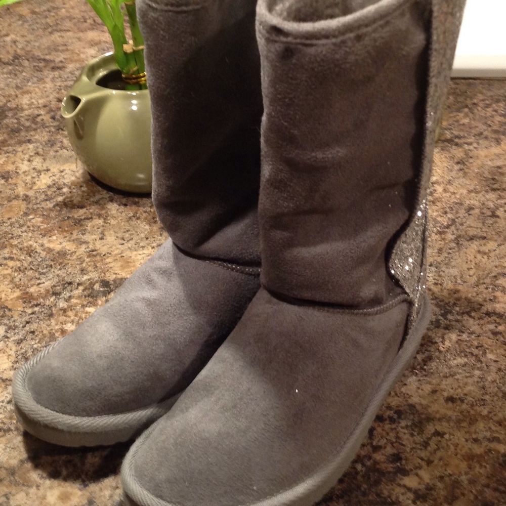 Gray and silver boots girls size 2