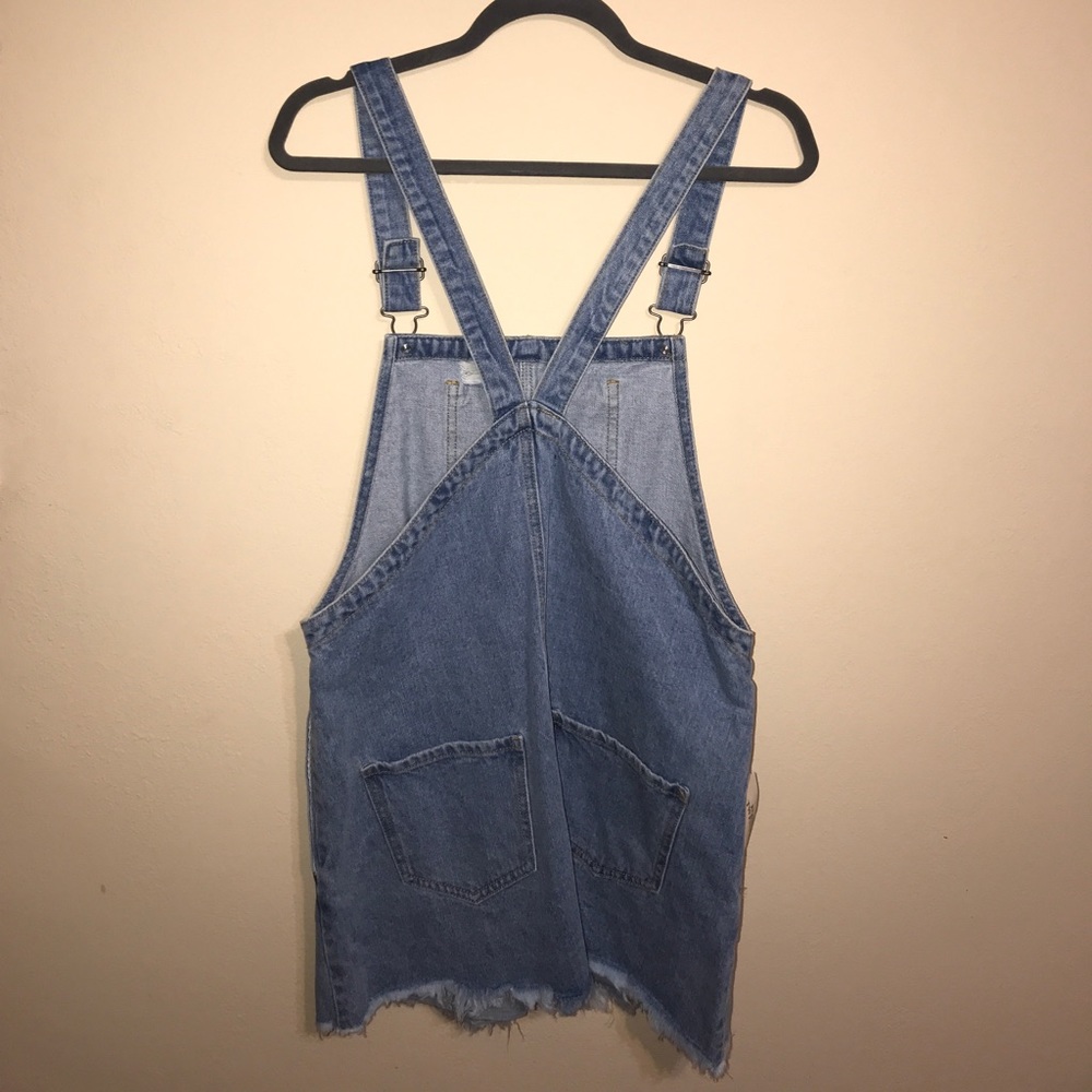 Dress - Picture 2 of 2
