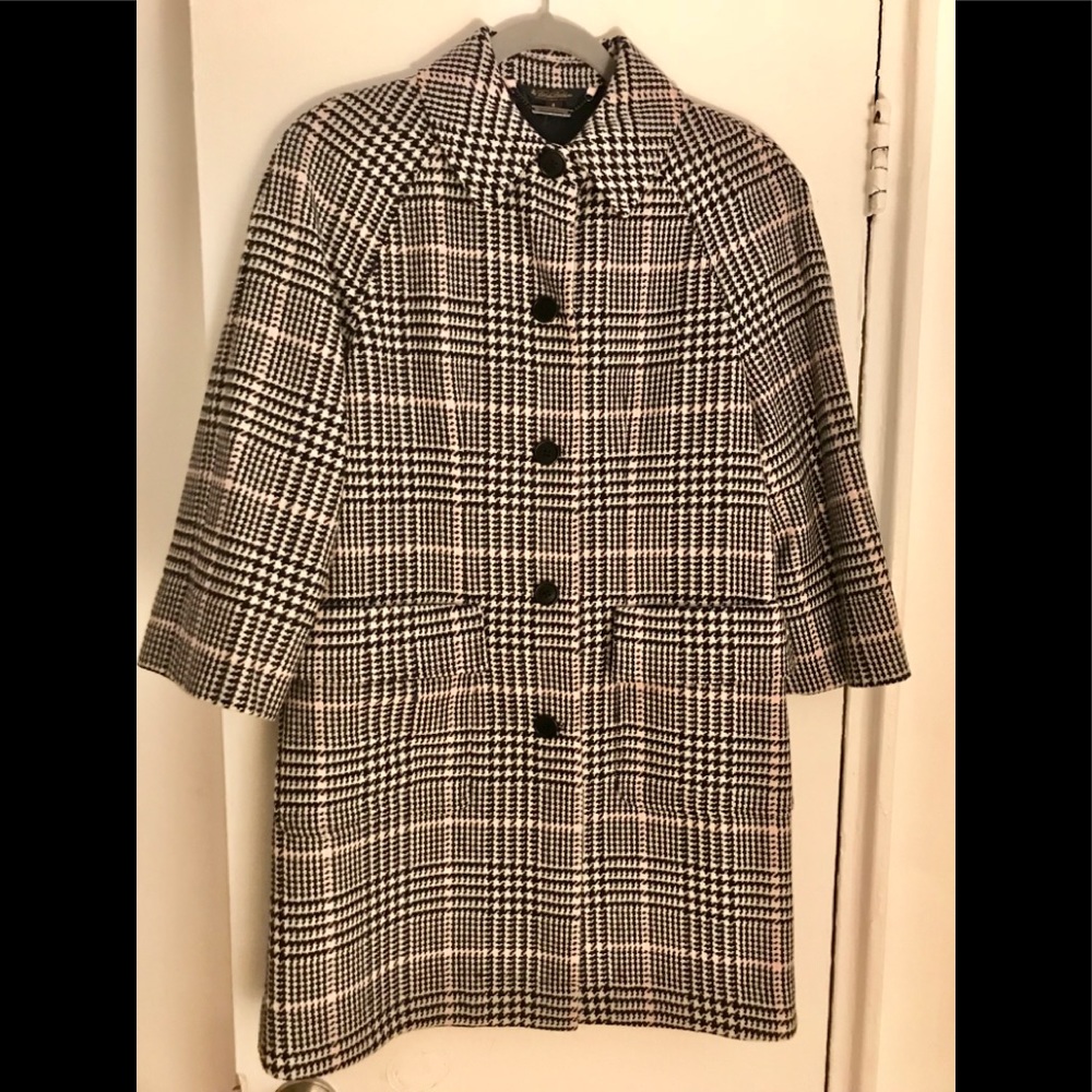 Timeless Brooks Brothers houndstooth car coat!