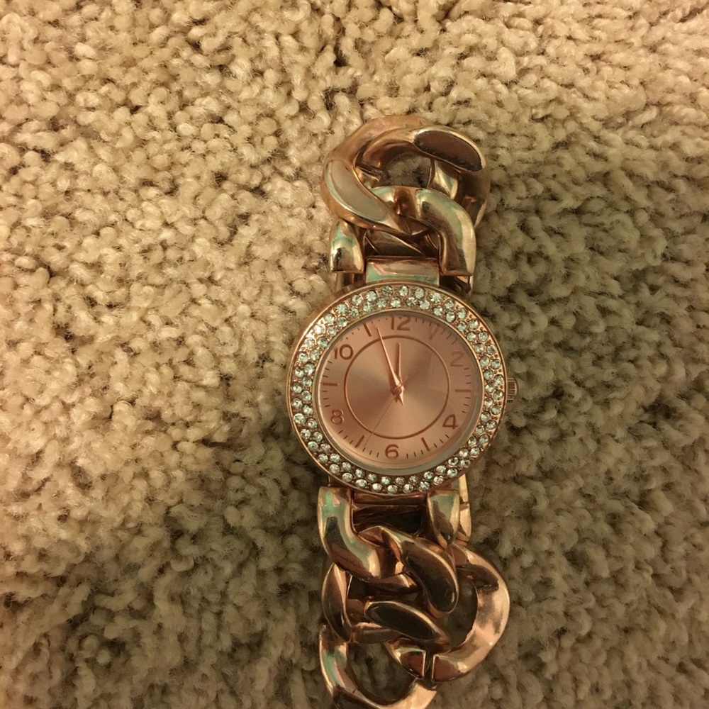 Rose gold chain watch
