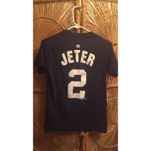 Derek Jeter shirt