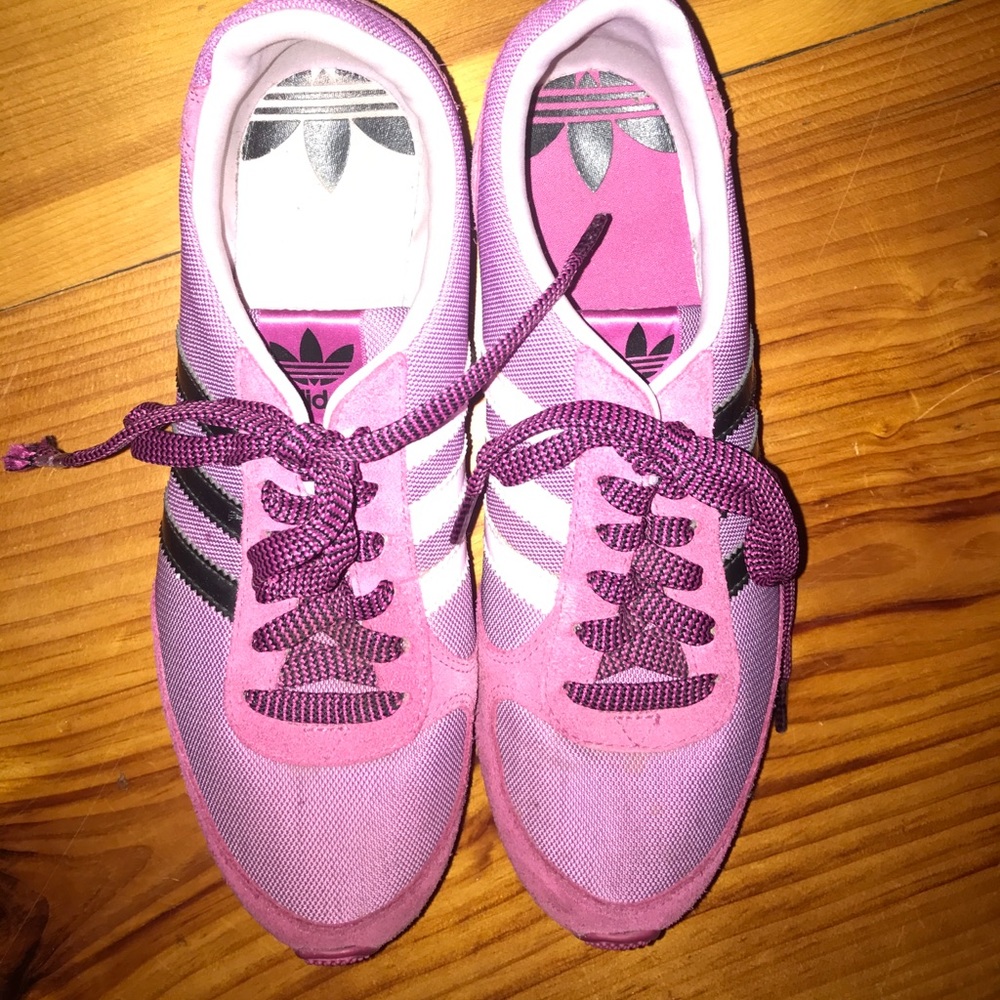 Adidas Sneakers