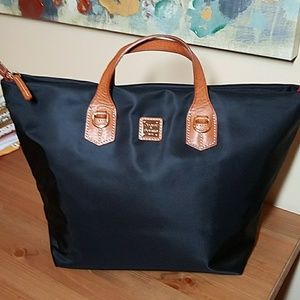 Brand new dooney and bourke  tote.