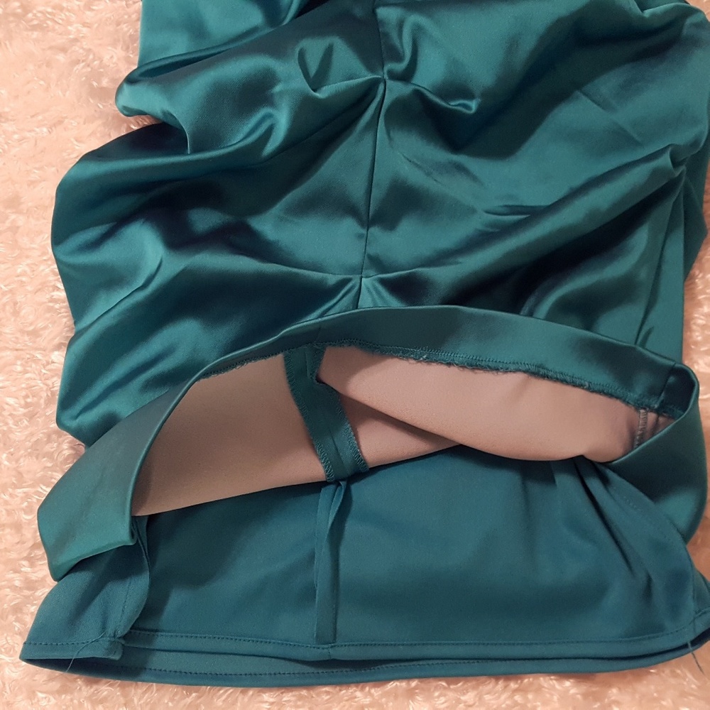 Cache dress - Picture 5 of 7