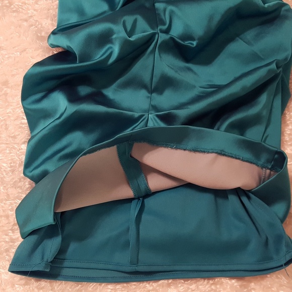 Cache dress - Picture 5 of 7