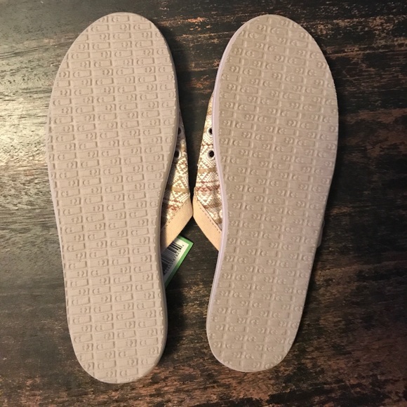 Women’s Sanuk Getaway slip on shoe - Picture 2 of 2