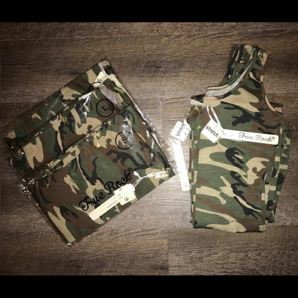 Camo fitted jumpsuit 🦎💗