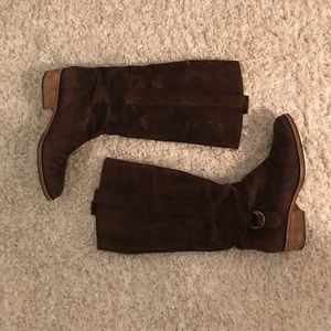 Brown boots
