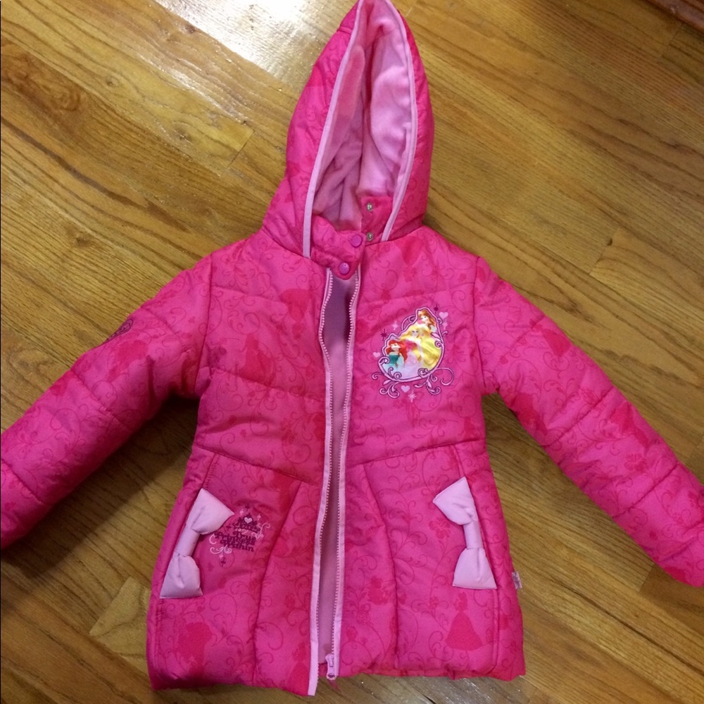 Brand new without tags warm girls jacket size 7/8