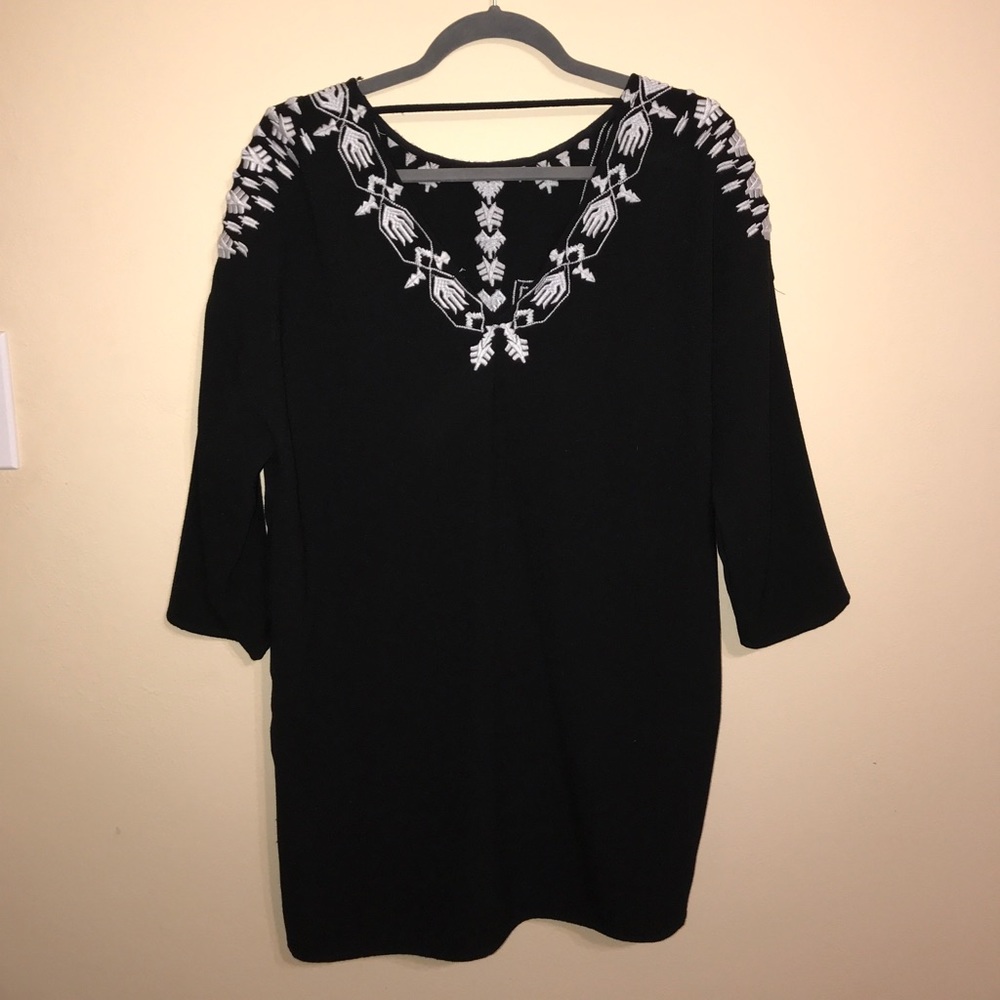 Dress - Picture 2 of 2