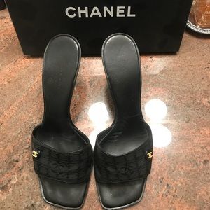 CHANEL cloth sandals ❣️
