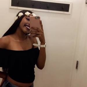 Meet your Posher, Nadia