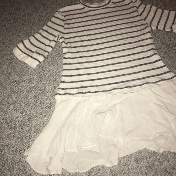 Stripe Ruffle Top - Picture 4 of 5