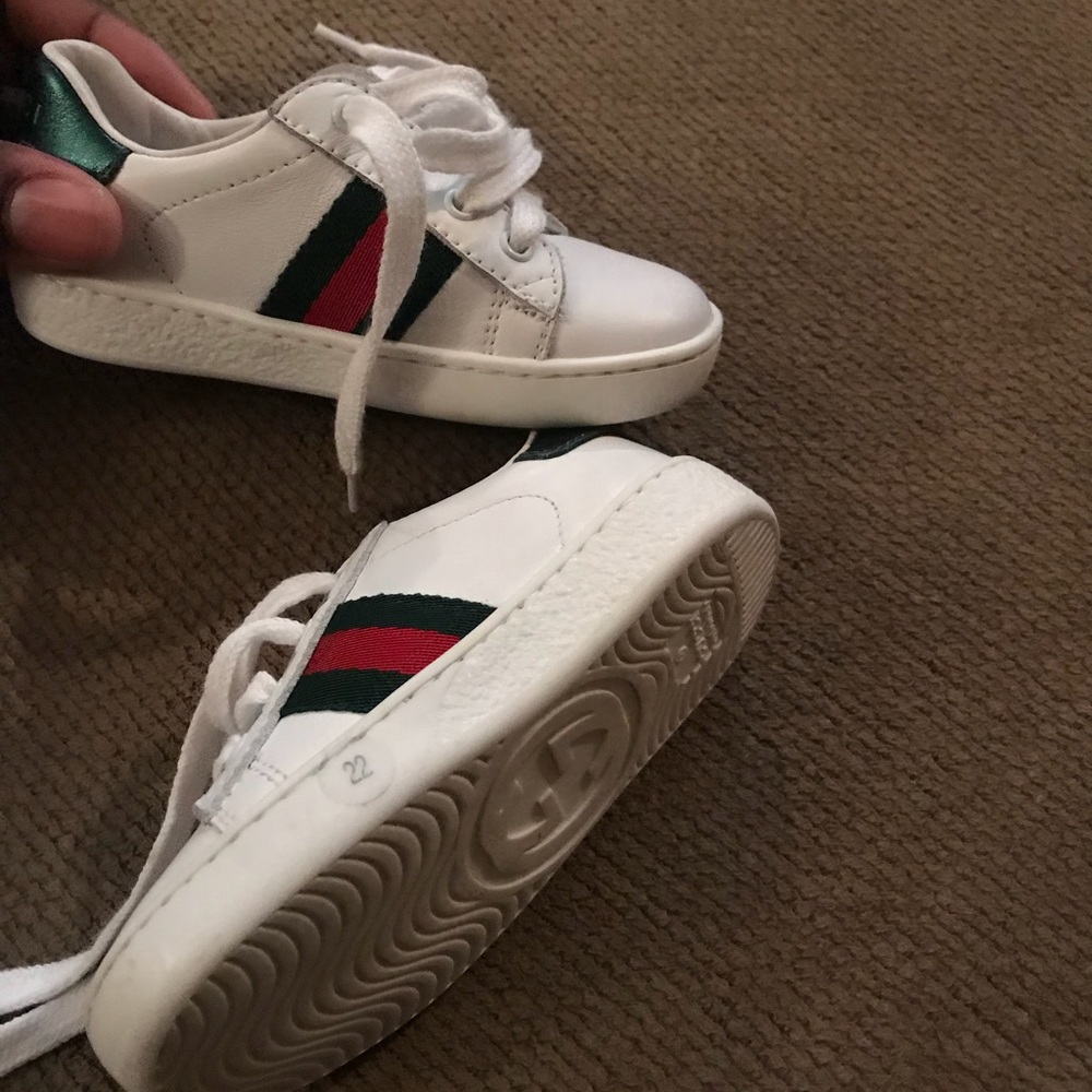 Gucci infant size 6 kids , toddler wore 1 time