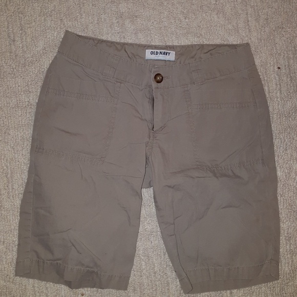 Old Navy Pants - Old Navy khaki shorts size 4
