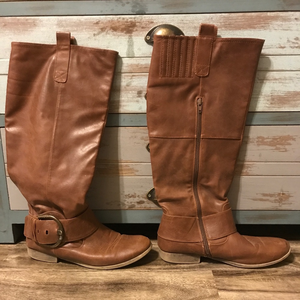 Brown boots