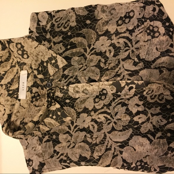 Button up blouse - Picture 2 of 3