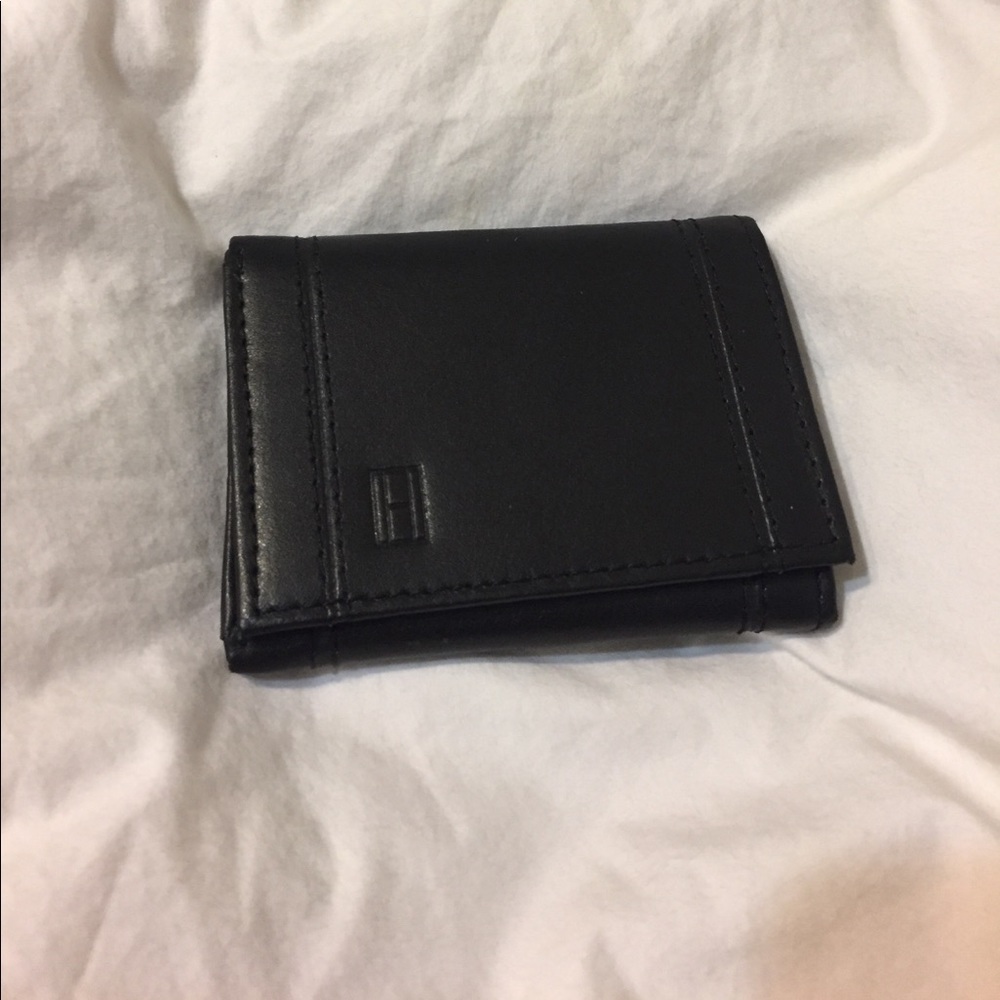 Tommy hilfiger wallet
