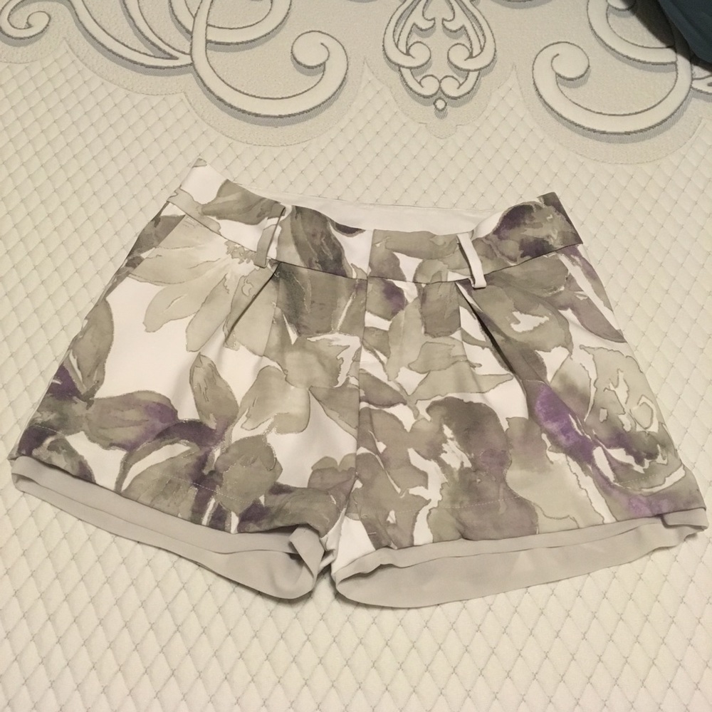 Simply Vera by Vera Wang shorts