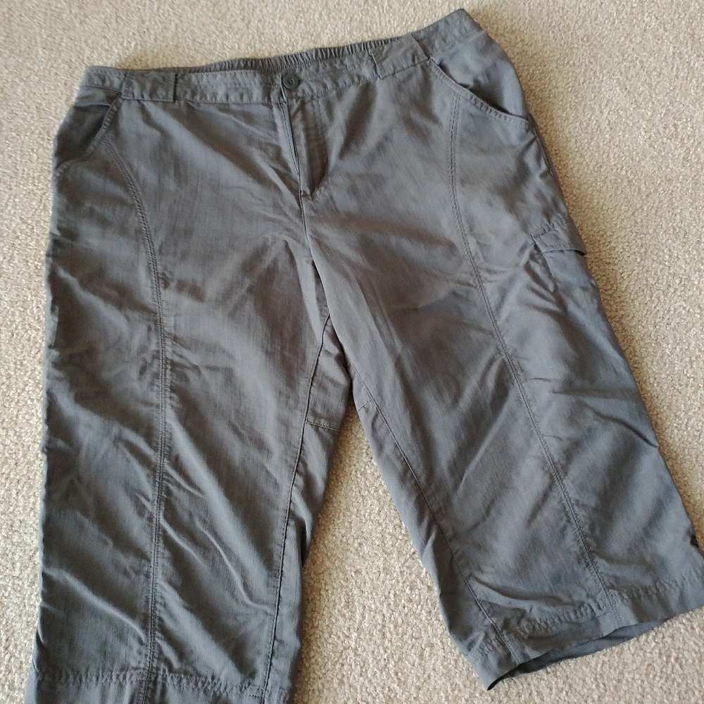 Columbia Omni Shade hiking capri sz 16
