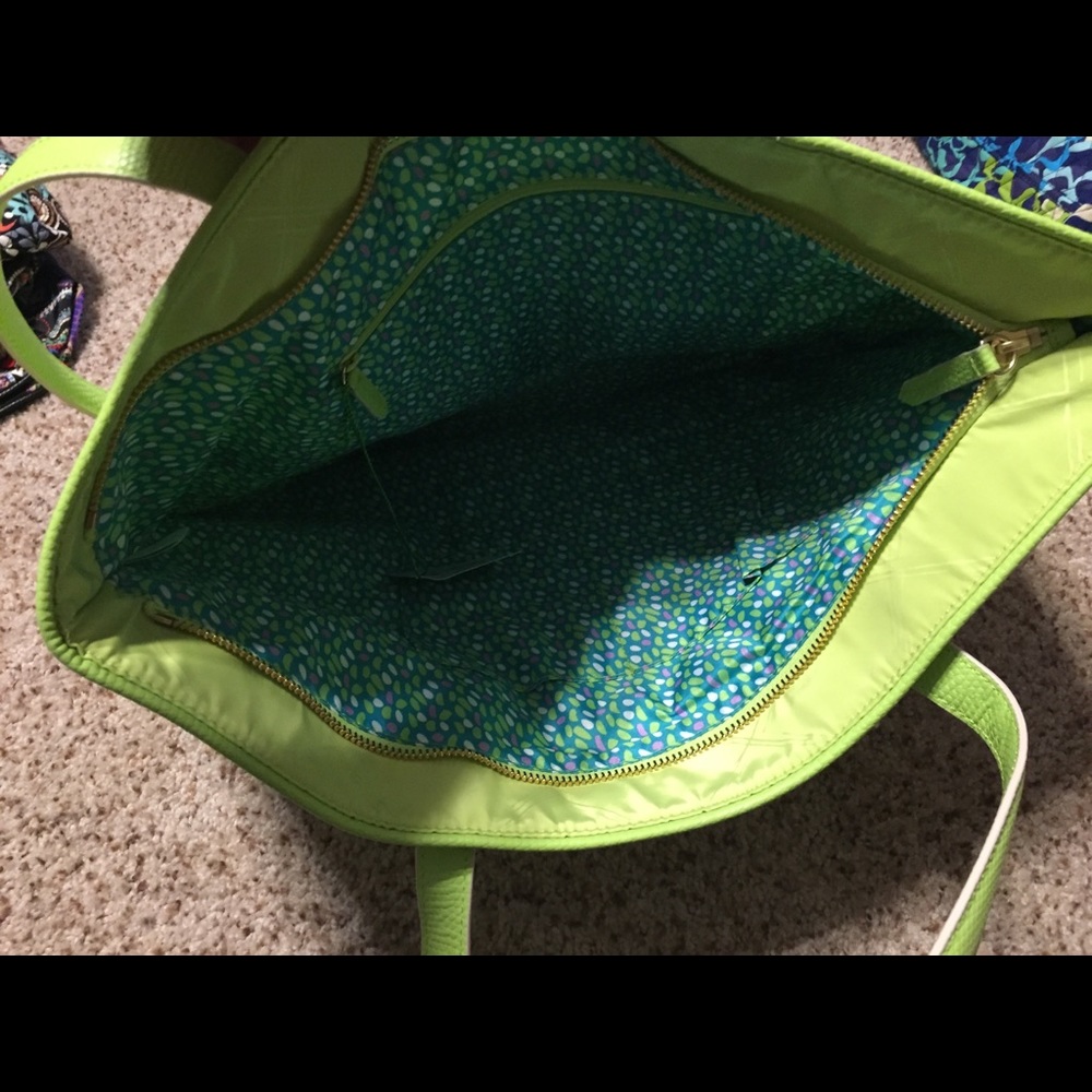 Poly tote - Picture 3 of 3