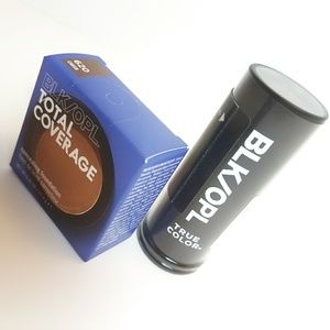 BLACK OPAL Total Coverage Foundation