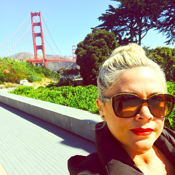 Meet your Posher, Karina - Picture 5 of 5