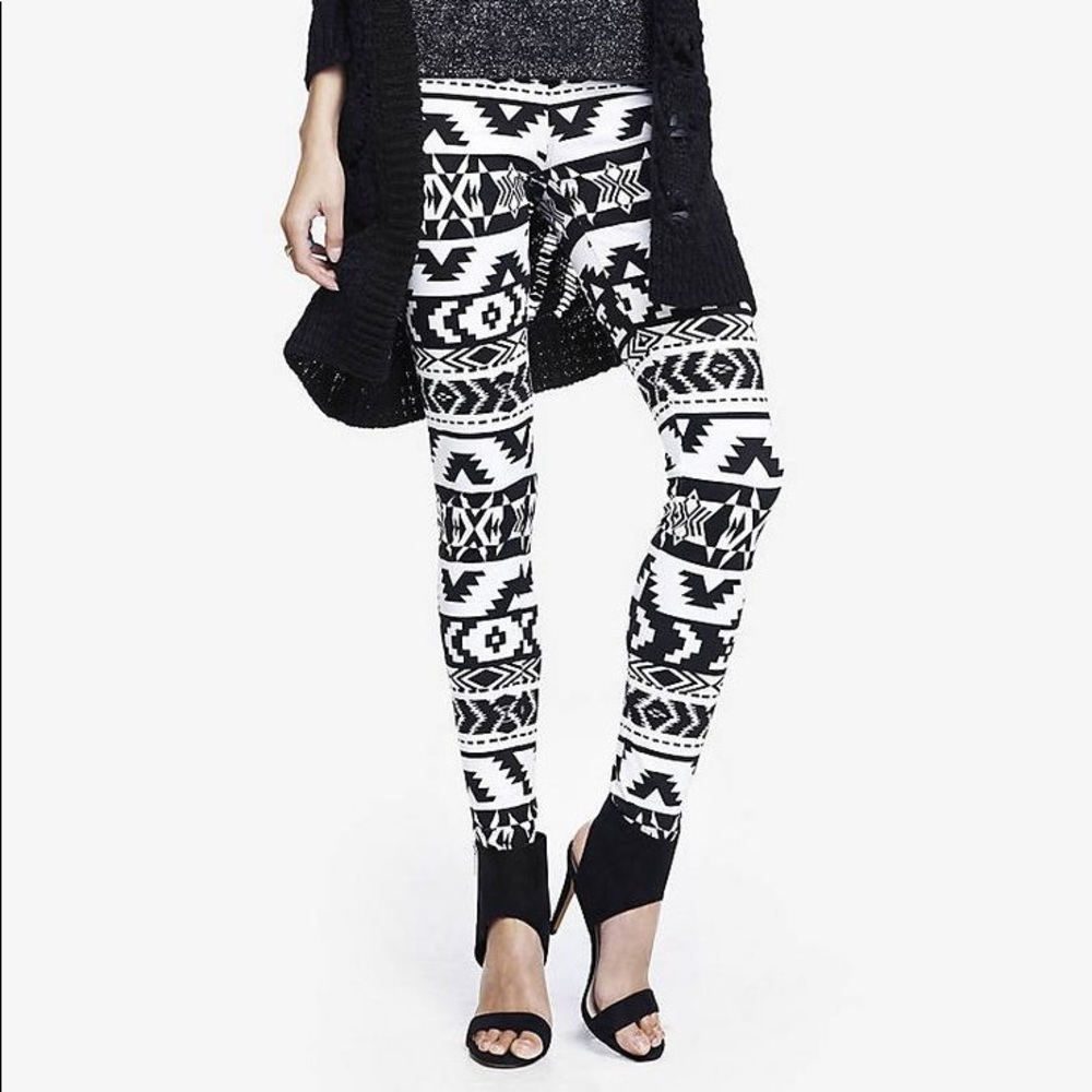 EXPRESS - Sexy Aztec Stretch Leggings - S