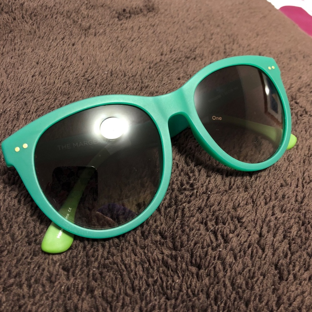 TOMS sunglasses