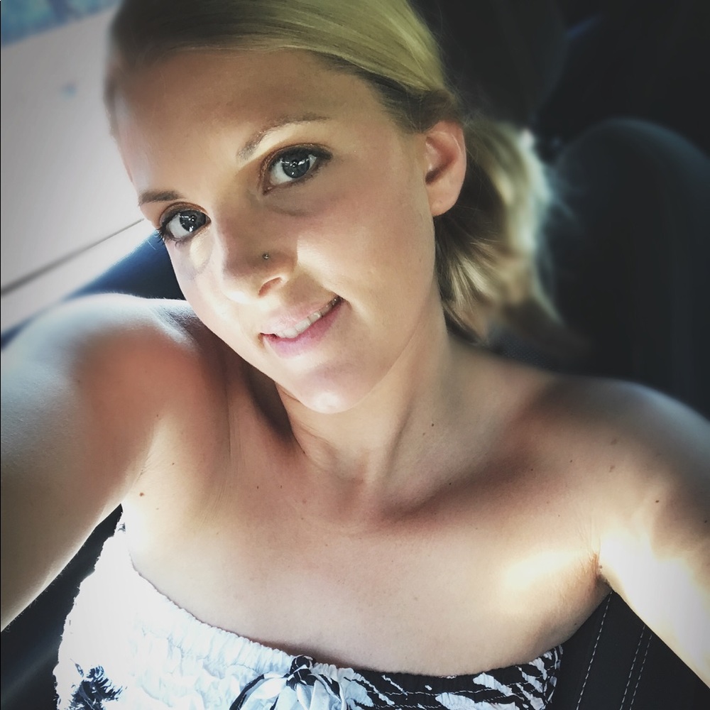 Meet your Posher, Kari