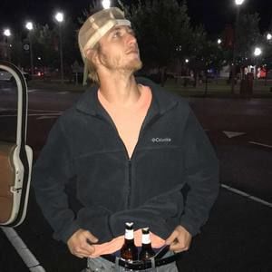 Meet your Posher, Aaron