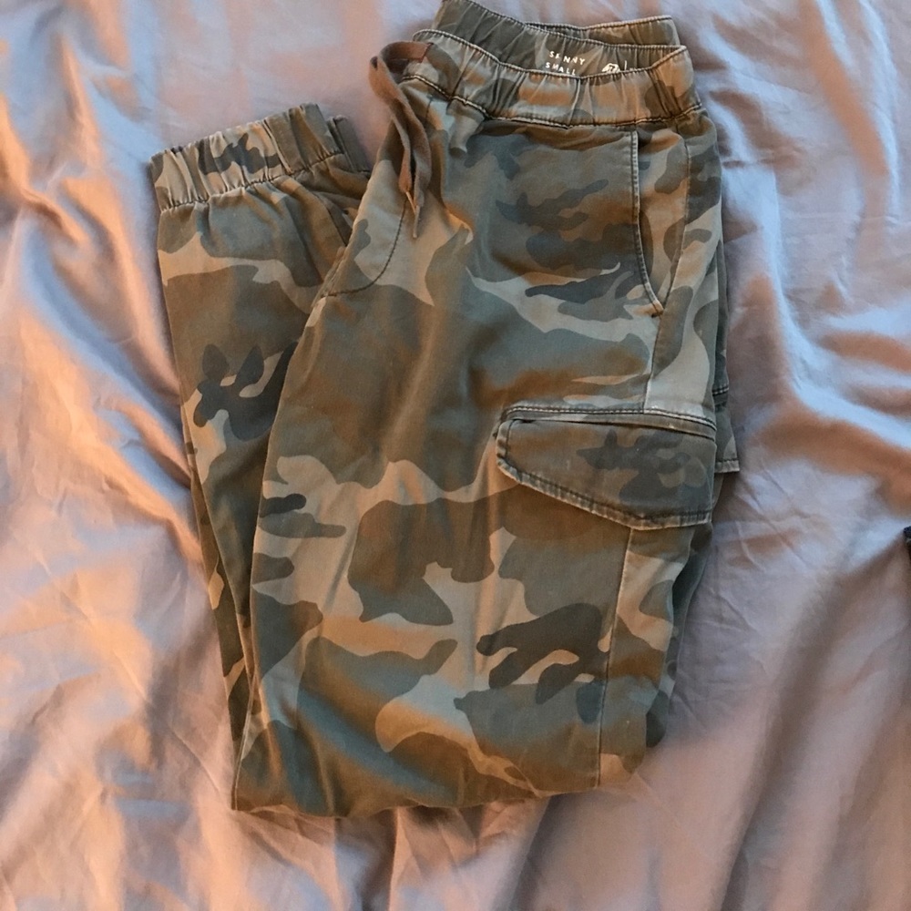 Bull head camo joggers size s